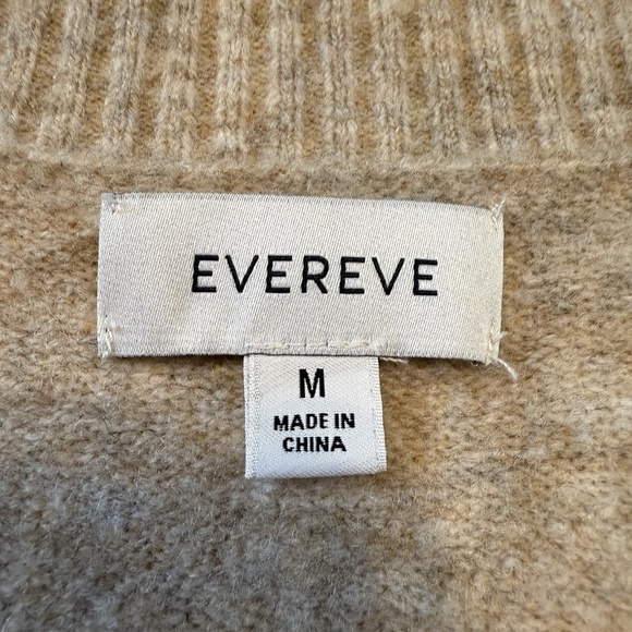 Evereve Anya Cardigan Sweater Size M Oatmeal Tan V-Neck Button Front Knit $108 - Picture 6 of 10